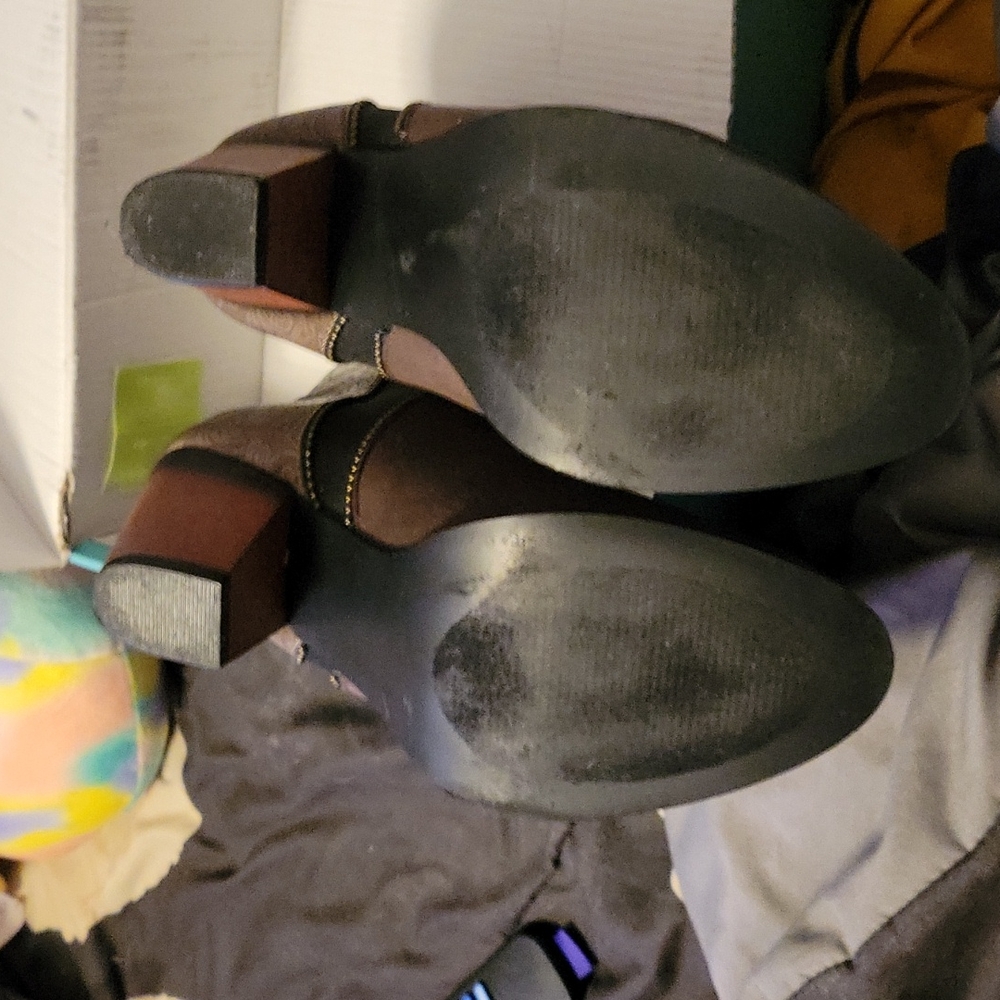 Embossed Bootie - Picture 4 of 4